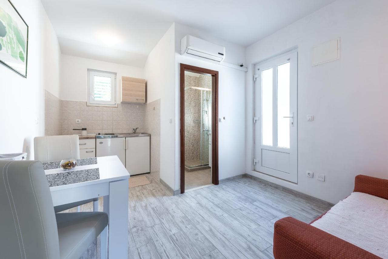 Apartments Radulj Goveđari エクステリア 写真