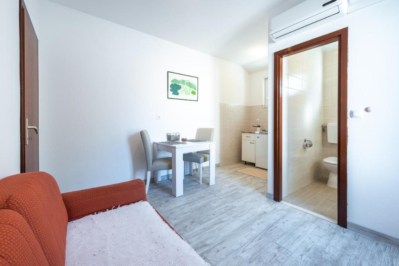 Apartments Radulj Goveđari エクステリア 写真